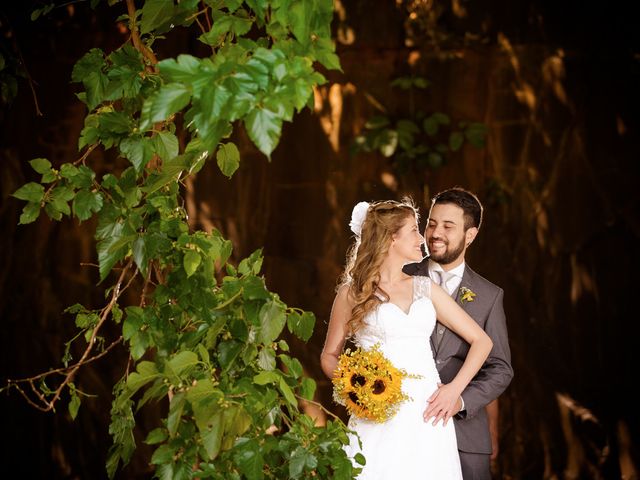 O casamento de Alex e Camila em Campinas, São Paulo Estado 33