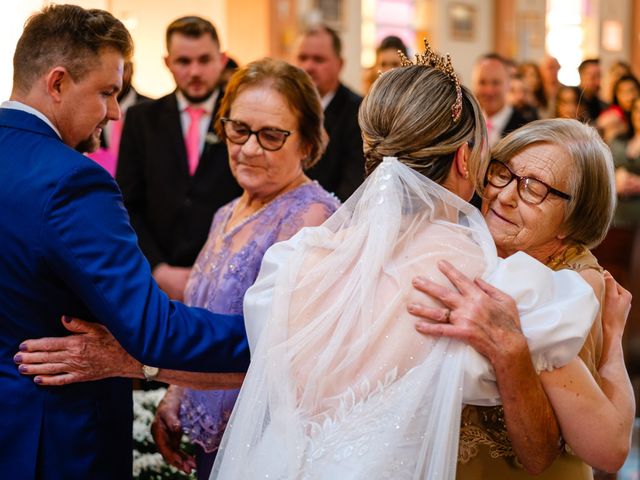 O casamento de Wagner e Tainá em Lapa, Paraná 32