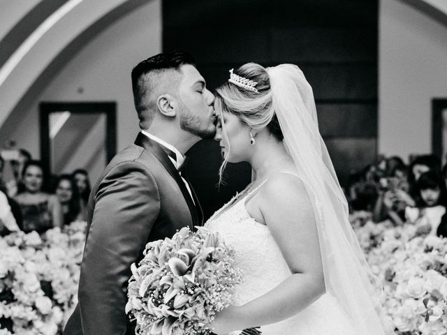 O casamento de Julio e Caroline em São Paulo 16