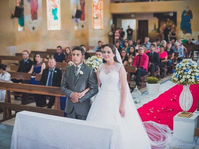 O casamento de Adriano e Deise em Curitiba, Paraná 33