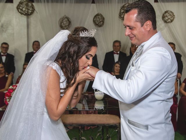 O casamento de Adriano e Caroline em Guarulhos, São Paulo 18