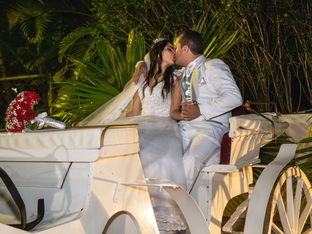 O casamento de Adriano e Caroline em Guarulhos, São Paulo 24