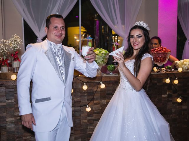 O casamento de Adriano e Caroline em Guarulhos, São Paulo 32
