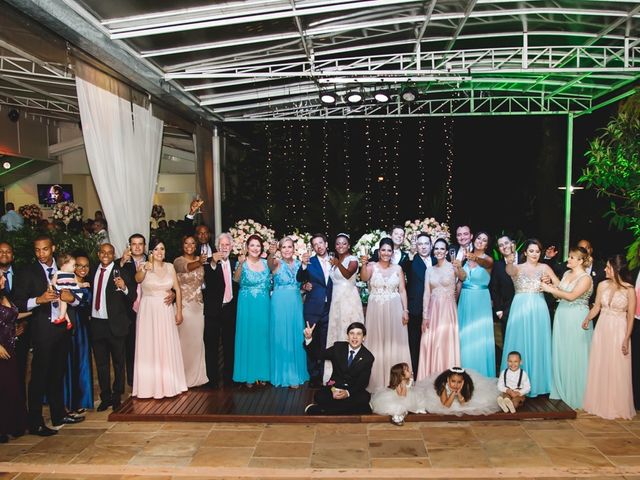 O casamento de Gustavo e Fernanda em Cotia, São Paulo Estado 17