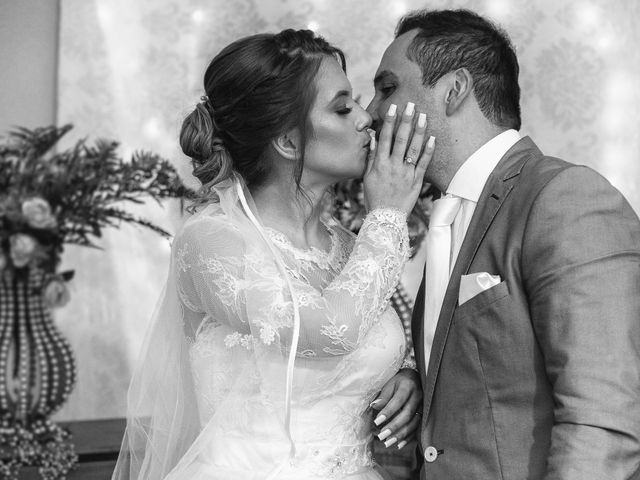 O casamento de Matheus e Vanessa em Cachoeirinha, Rio Grande do Sul 33