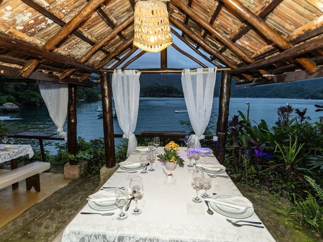 O casamento de Sheena e Vinni em Angra dos Reis, Rio de Janeiro 7