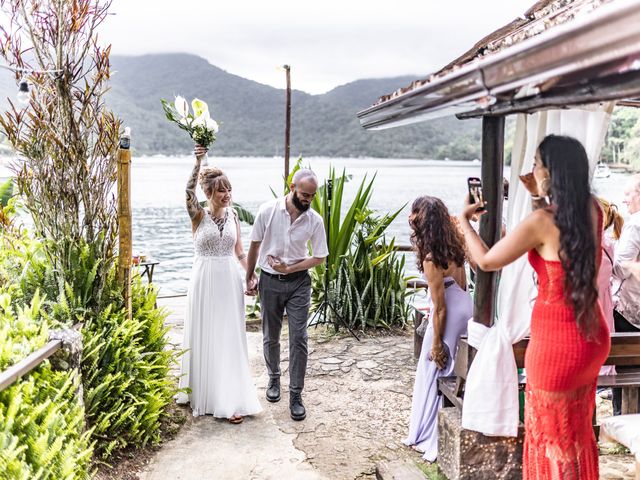 O casamento de Sheena e Vinni em Angra dos Reis, Rio de Janeiro 30