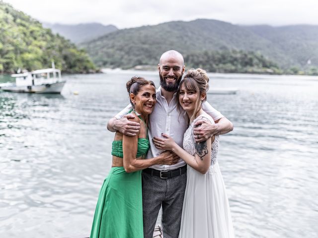 O casamento de Sheena e Vinni em Angra dos Reis, Rio de Janeiro 40