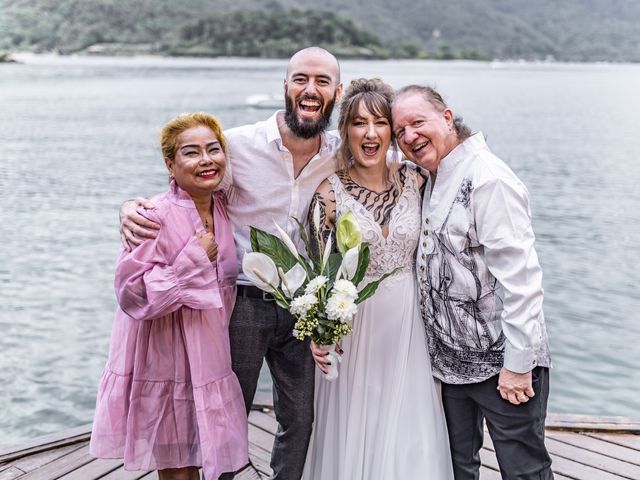 O casamento de Sheena e Vinni em Angra dos Reis, Rio de Janeiro 44