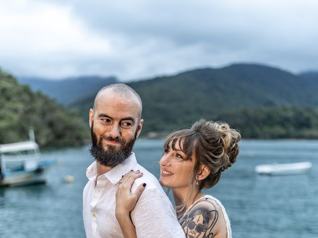 O casamento de Sheena e Vinni em Angra dos Reis, Rio de Janeiro 56