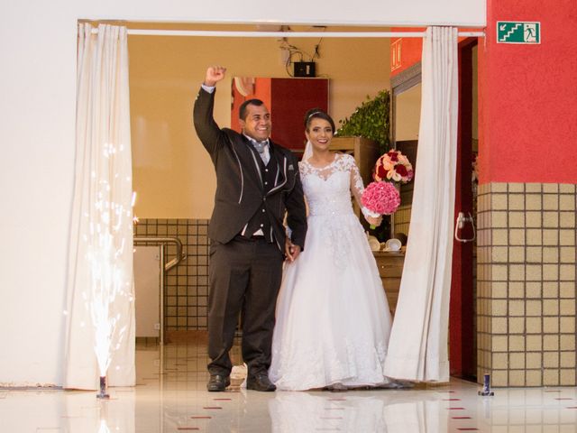 O casamento de Tiago e Kelly em Carapicuíba, São Paulo Estado 91