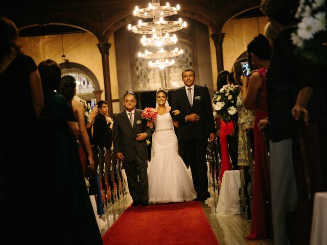O casamento de Técio e Carolina em Porto Alegre, Rio Grande do Sul 13
