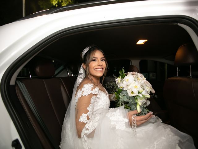 O casamento de Silvio e Raphaela em Belo Horizonte, Minas Gerais 32