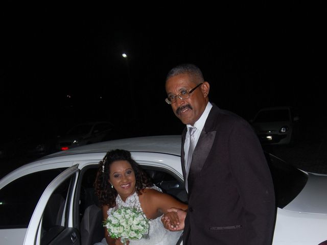 O casamento de Roberto e Kelly em Simões Filho, Bahia 4