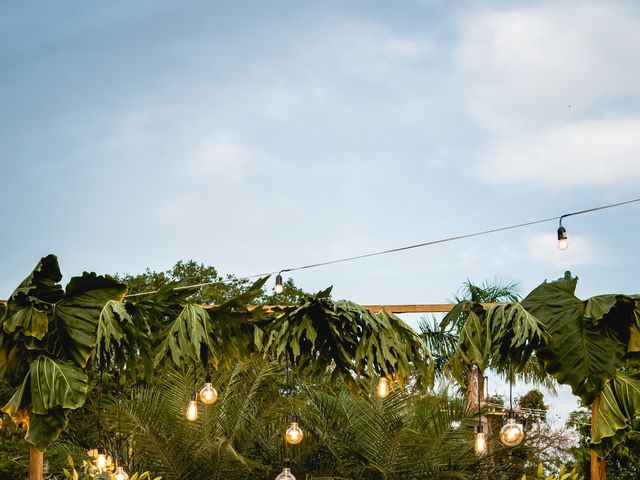 O casamento de Lucas e Larissa em Santo Antônio do Leverger, Mato Grosso 4