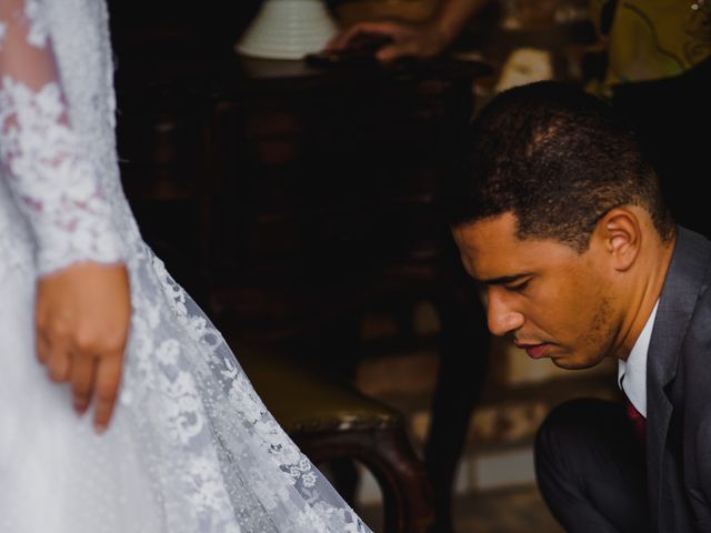 O casamento de Lucas e Larissa em Santo Antônio do Leverger, Mato Grosso 12