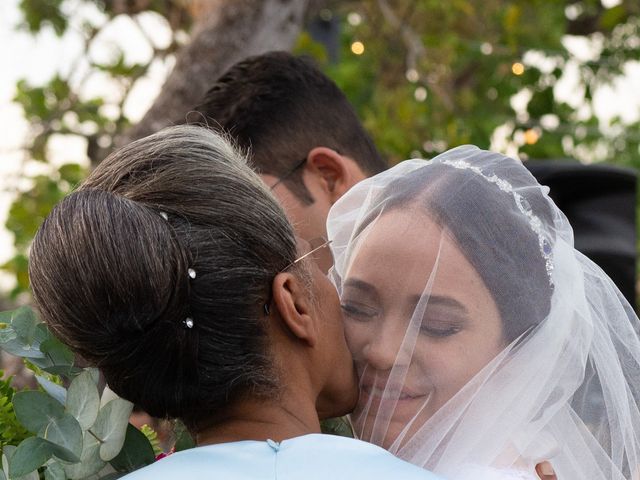 O casamento de Lucas e Larissa em Santo Antônio do Leverger, Mato Grosso 16