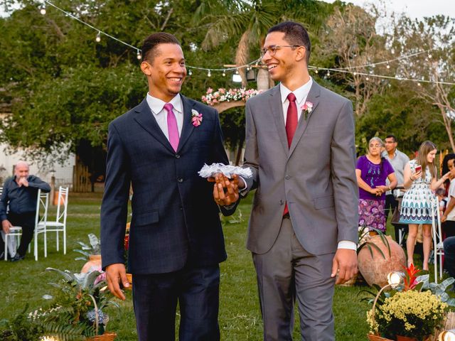 O casamento de Lucas e Larissa em Santo Antônio do Leverger, Mato Grosso 19