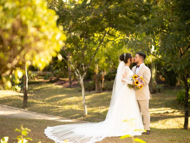 O casamento de Samuel e Mariana em Belo Horizonte, Minas Gerais 220