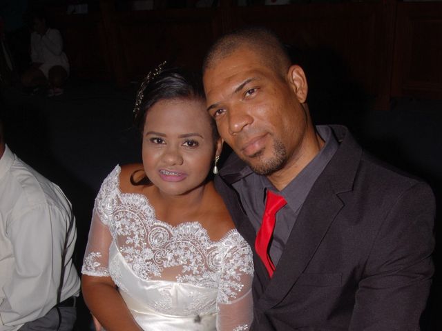 O casamento de Roberto e Elane em Simões Filho, Bahia 34