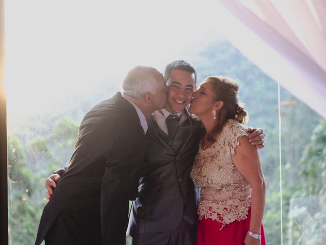 O casamento de Ricardo e Ana Luiza em Itapema, Santa Catarina 49