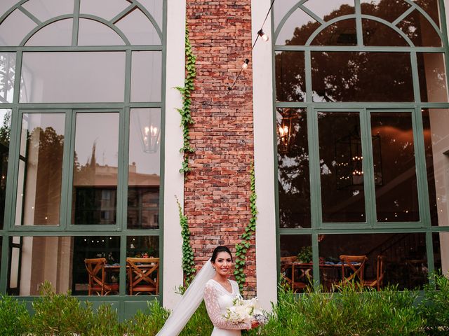 O casamento de Lucas e Dani em Belo Horizonte, Minas Gerais 29