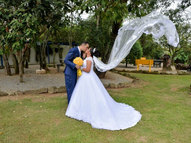 O casamento de Fernando e Camila em Franco da Rocha, São Paulo Estado 25