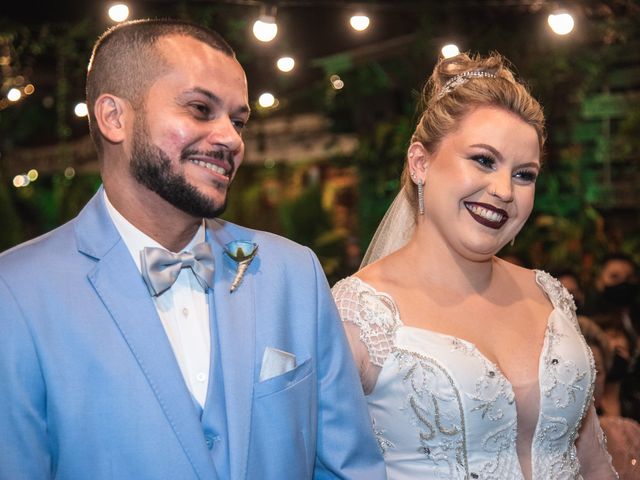 O casamento de Adriano e Jéssica em Porto Alegre, Rio Grande do Sul 33