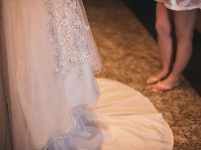 O casamento de Denis e Priscila em Curitiba, Paraná 6