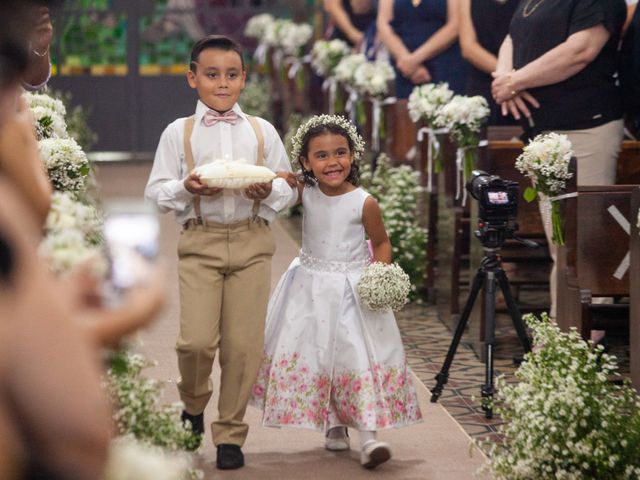 O casamento de Alex e Karol em Pedreira, São Paulo Estado 41