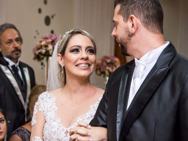 O casamento de Marlon e Adriana em Nova Iguaçu, Rio de Janeiro 14