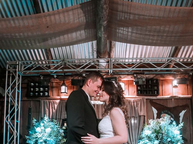 O casamento de Isar e Talita  em Caxias do Sul, Rio Grande do Sul 30