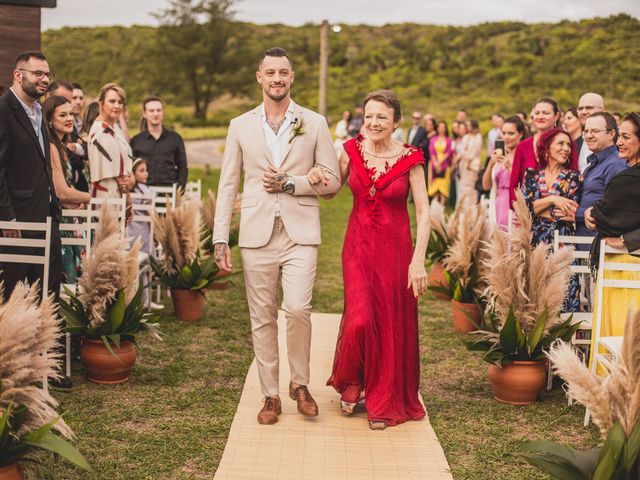 O casamento de Mateus e Bruna em Torres, Rio Grande do Sul 47