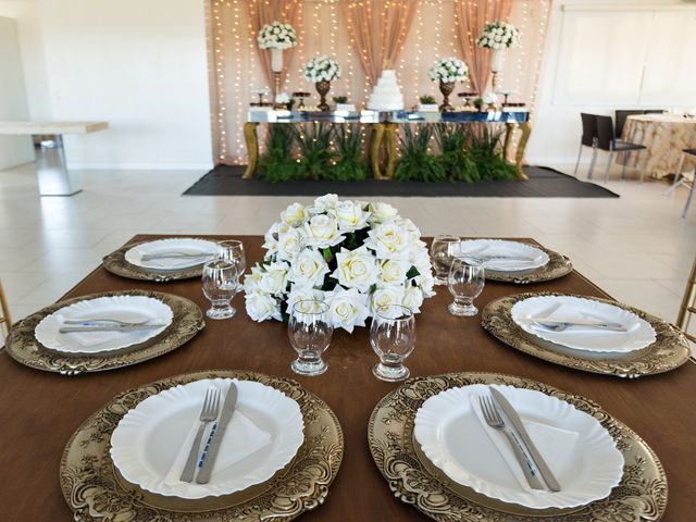 O casamento de Dener e Caliandra  em Balneário Gaivota, Santa Catarina 3