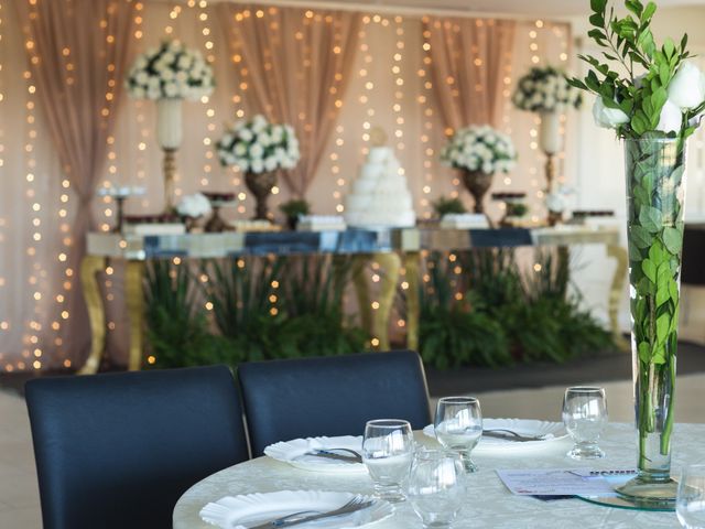 O casamento de Dener e Caliandra  em Balneário Gaivota, Santa Catarina 6