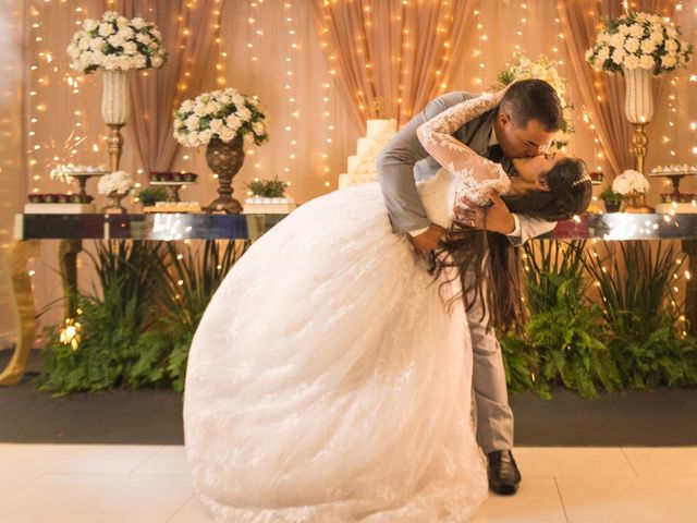 O casamento de Dener e Caliandra  em Balneário Gaivota, Santa Catarina 30