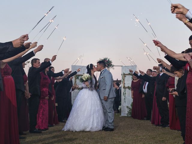 O casamento de Dener e Caliandra  em Balneário Gaivota, Santa Catarina 34