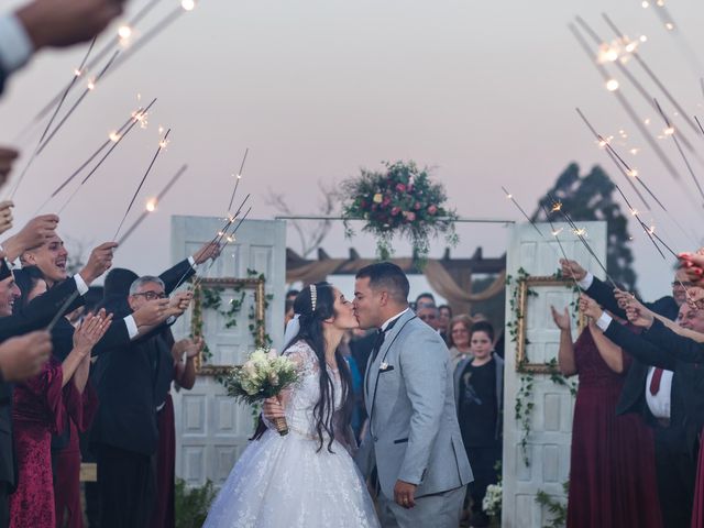 O casamento de Dener e Caliandra  em Balneário Gaivota, Santa Catarina 37
