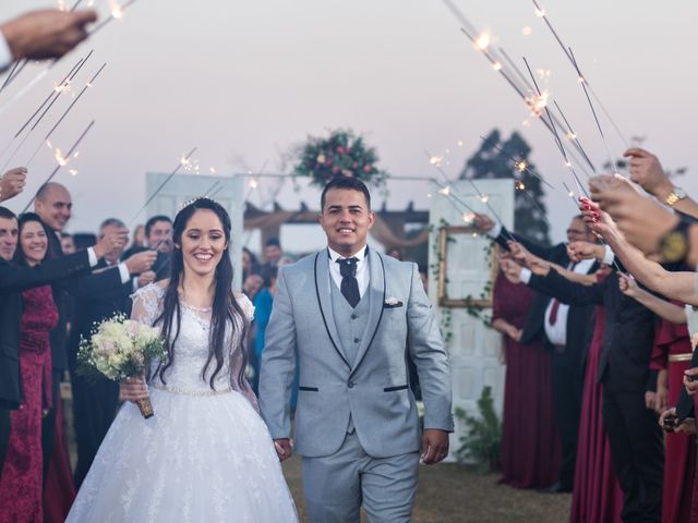O casamento de Dener e Caliandra  em Balneário Gaivota, Santa Catarina 38