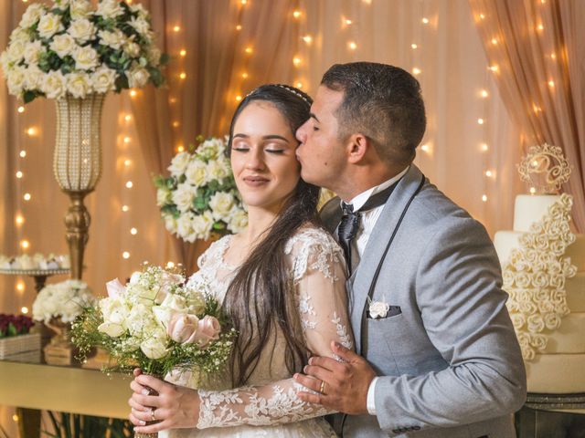 O casamento de Dener e Caliandra  em Balneário Gaivota, Santa Catarina 55