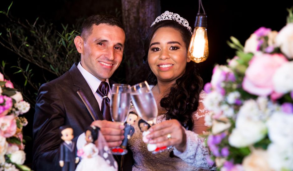 O casamento de Edson dos Santos  e Andreza Morais  em Betim, Minas Gerais