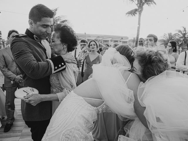 O casamento de Yuri e Clara em Lauro de Freitas, Bahia 69