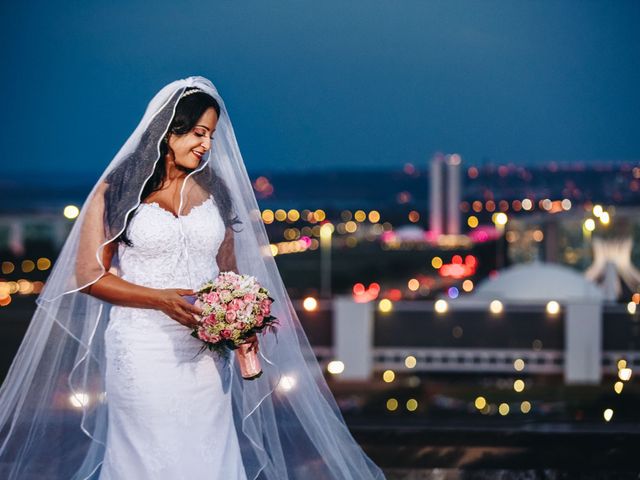 O casamento de Cacau e Monica em Brasília, Distrito Federal 35