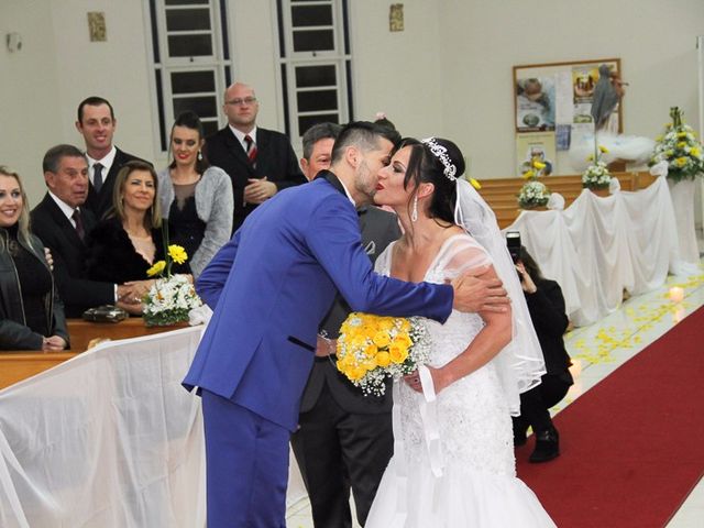 O casamento de Joelson e Cleci em Caxias do Sul, Rio Grande do Sul 15