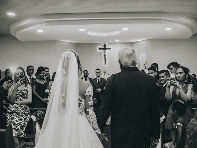 O casamento de Marcos e Danielle em João Pinheiro, Minas Gerais 5