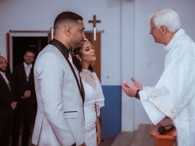 O casamento de Carlos e Saranna em Duque de Caxias, Rio de Janeiro 35