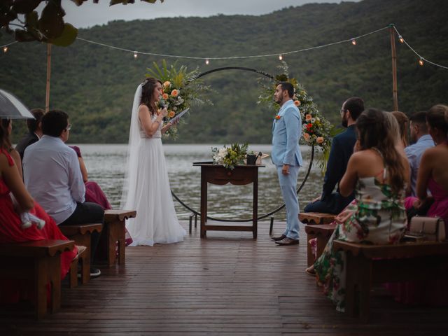 O casamento de Daniel e Clarissa em Florianópolis, Santa Catarina 20
