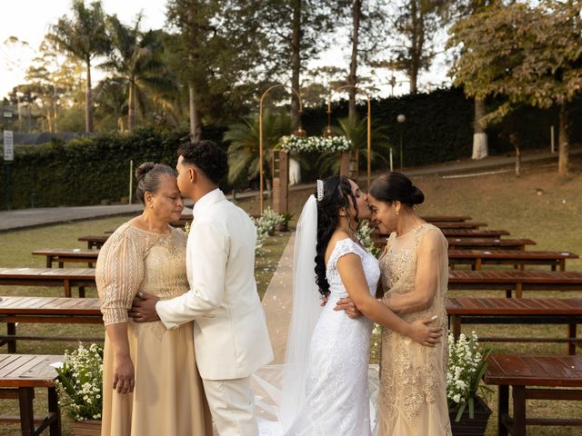 O casamento de Lincon e Emily em Cotia, São Paulo Estado 5