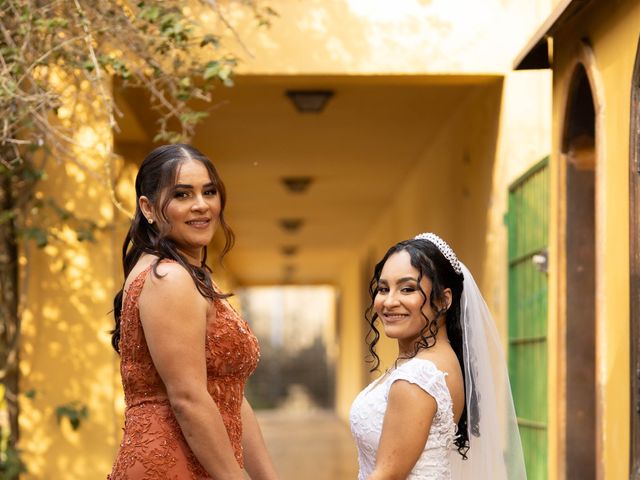 O casamento de Lincon e Emily em Cotia, São Paulo Estado 9
