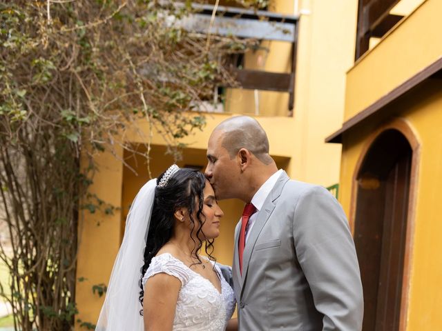 O casamento de Lincon e Emily em Cotia, São Paulo Estado 10